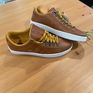 Converse Undefeated Leather